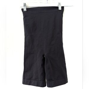Skims Seamless Sculpt Mid Thigh Shorts Small Black High Waisted